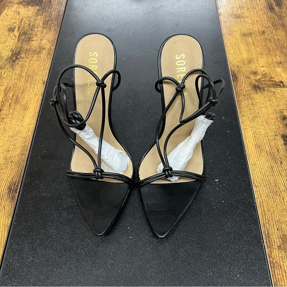 Black pointed heel ON-D61